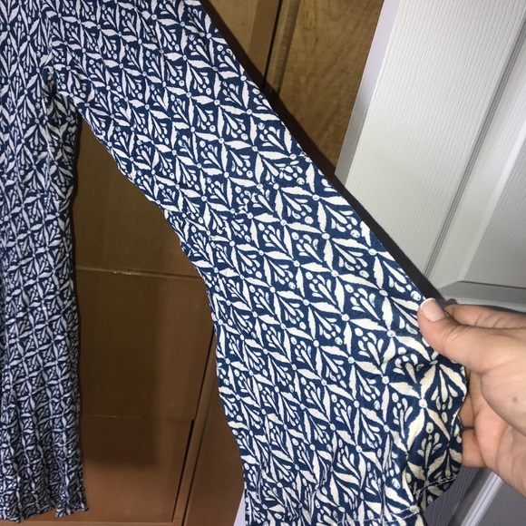 Dress - Picture 6 of 6